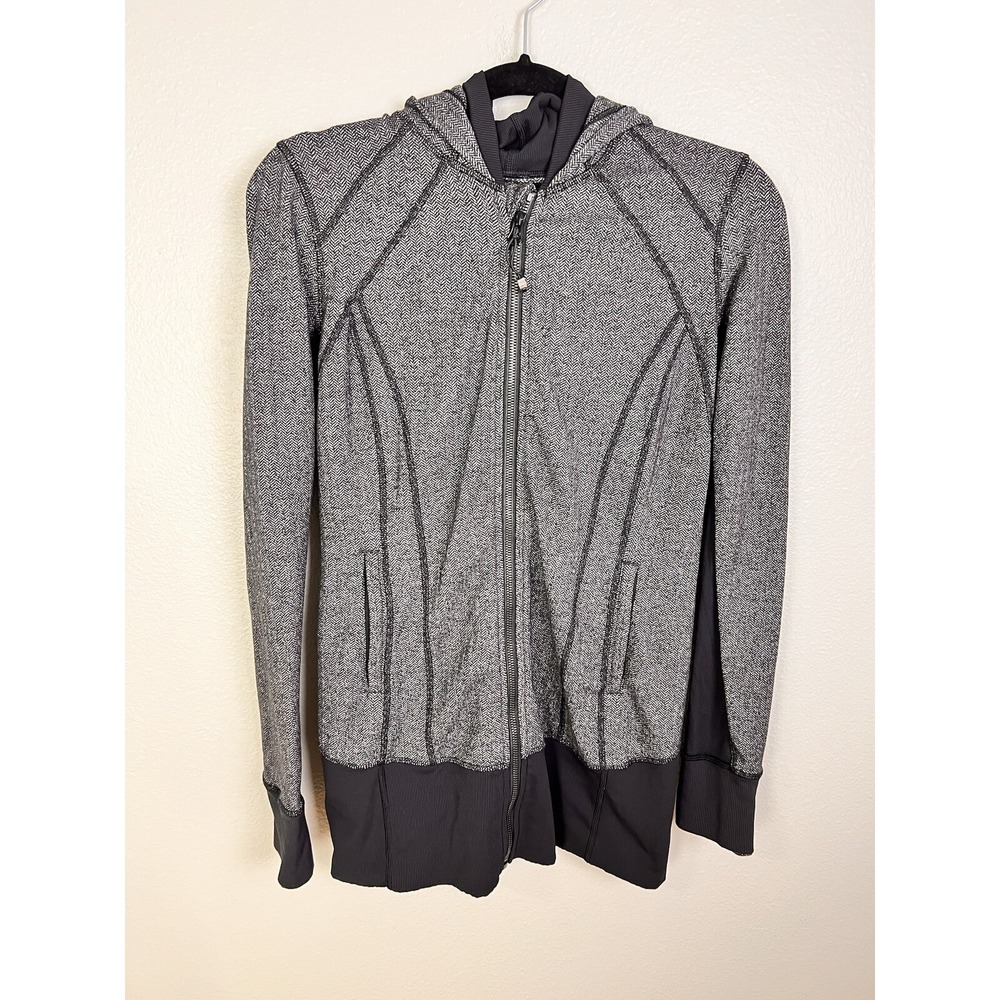 Lululemon womens zip up hoody size 8 thumb holes, Black Gray